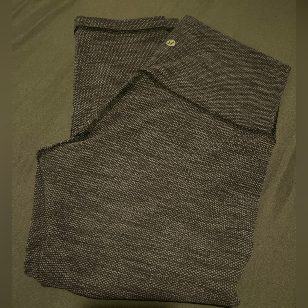 lululemon capri pants